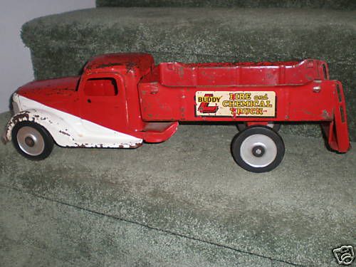 BUDDY L FIRE AND CHEMICAL TRUCK  